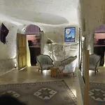 Coco Cave אורחן גורמה