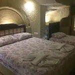 אורחן Coco Cave 2*