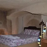 Coco Cave אורחן גורמה
