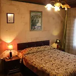 Coco Cave אורחן