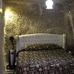 Coco Cave אורחן גורמה